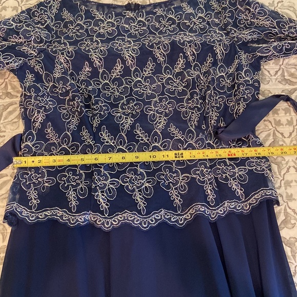 NWOT Emma Street  Mother of bride / groom gown. - Picture 8 of 10